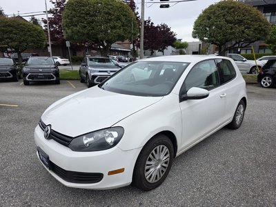 2013 Volkswagen Golf Trendline 3-Door Automatic Just Arrived! Low Km, Cold Weather Package