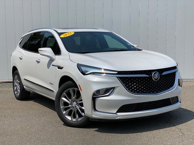 2022 Buick Enclave AVENIR | 7Pas | Roof | HtdWheel | Warranty to 2028 Clean CarFax | Dealer Serviced | Local One Owner