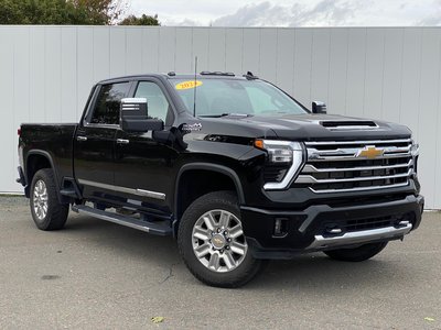 2024 Chevrolet Silverado 3500HD HIGH COUNTRY | Diesel | SunRoof | HUD | HtdWheel Warranty to 2028 | Clean CarFax | Local Vehicle