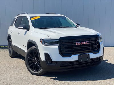 2023 GMC Acadia SLT | SunRoof | Cam | HtdWheel | Warranty to 2027 Local Vehicle | Low KMs