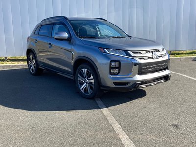 2025 Mitsubishi RVR SEL | Cam | USB | HtdSeats | Warranty to 2035 Clean CarFax | Well Serviced | Local One Owner | Low KMs