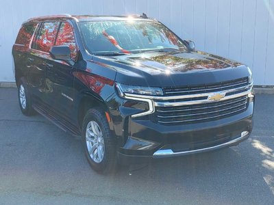 2023 Chevrolet Suburban LT | Leather | BOSE | 3rd Row | Cam Clean Carfax