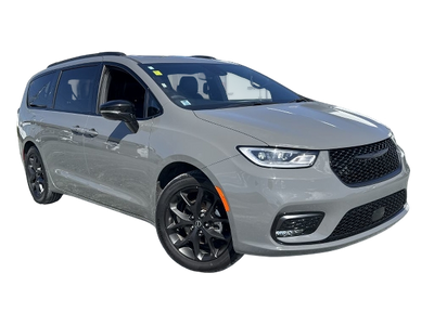2025 Chrysler PACIFICA LIMITED | Leather | AC | Cam | Warranty to 2030 Clean Carfax