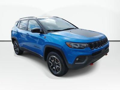 2024 Jeep Compass Trailhawk | Moonroof | Cam | Warranty to 2029 Clean Carfax | One Owner