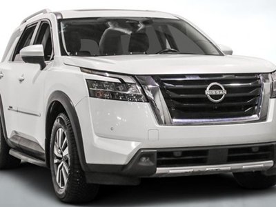 2023 Nissan Pathfinder SL One Owner | Sunroof | Leather