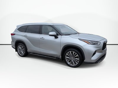2020 Toyota Highlander Platinum | Leather | Moonroof | Captain Chairs One Owner | Well Serviced