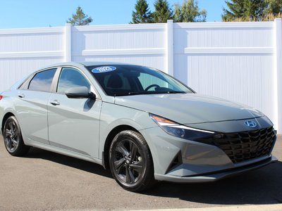 2023 Hyundai Elantra Preferred | HtdSeat | Cam | USB | Warranty to 2027 Local Trade | Well Maintained