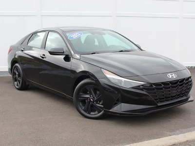2023 Hyundai Elantra Preferred | HtdSeats | Cam | Warranty to 2028 Well Maintained
