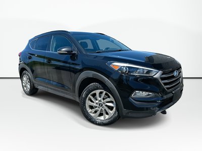 2016 Hyundai Tucson Luxury | Roof | Lthr | Cam | HtdSeat | Bluetooth Clean Carfax | Local Trade