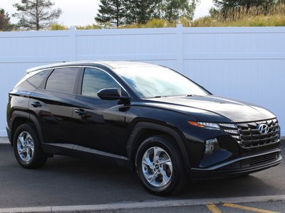 2022 Hyundai Tucson Essential | HtdSeats | Cam | Bluetooth | Aux | USB Local One-Owner | Clean Carfax