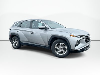2022 Hyundai Tucson Essential | Cam | HtdSeat | Bluetooth | USB | Aux Clean Carfax | Local One Owner