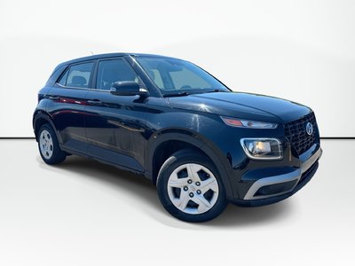 2023 Hyundai Venue Essential | Heatd Sts | Keyless | Cam | Bluetooth Clean Carfax | Local One Owner | Well Maintained
