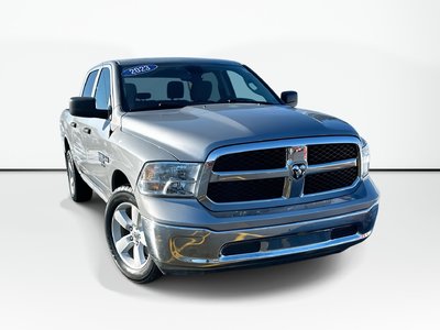 2023 Ram 1500 Classic SLT | Cam | Bluetooth | Aux | Warranty to 2028 Clean Carfax | Well Maintained