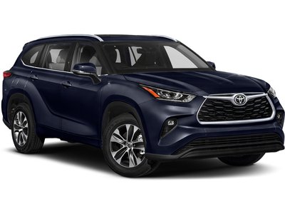2021 Toyota Highlander XLE | Leather | Roof | 7 Pass | Keyless | Climate Clean Carfax | One Owner | Well Maintained