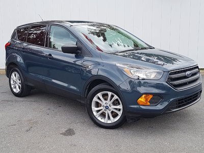 2019 Ford Escape S | Cam | USB | Bluetooth | Keyless Local One Owner | Clean CarFax