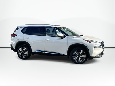 2022 Nissan Rogue SL | Leather | Roof | Nav | Cam | USB | HtdWheel Clean Carfax | Low Kms | Local Trade