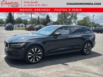 2023 Volvo V60 Cross Country