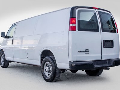 2014 Chevrolet Express Cargo Van in Montreal, Quebec