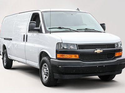 2023 Chevrolet Express Cargo Van in Dollard-des-Ormeaux, Quebec