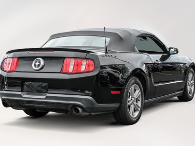 2012 Ford Mustang in Montreal, Quebec