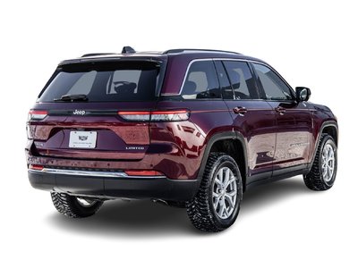 2023 Jeep Grand Cherokee in Montreal, Quebec