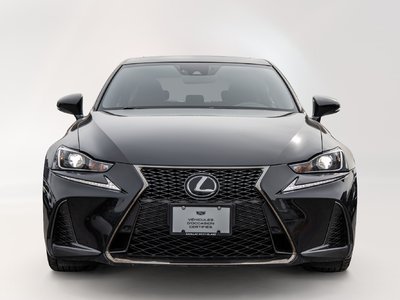 Lexus IS  2018 à Dollard-des-Ormeaux, Québec