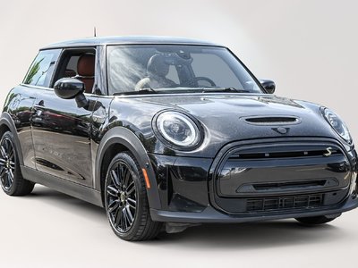 MINI 3 Door  2024 à Montréal, Québec