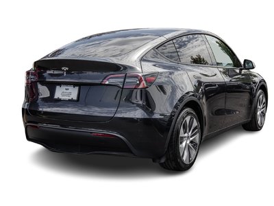 2024 Tesla Model Y in Dollard-des-Ormeaux, Quebec