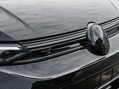 2025 Volkswagen Golf R in Montreal, Quebec