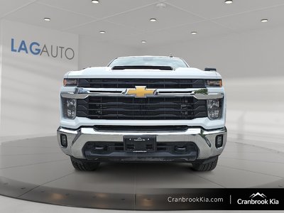 2025 Chevrolet Silverado 3500HD LT — photo 2