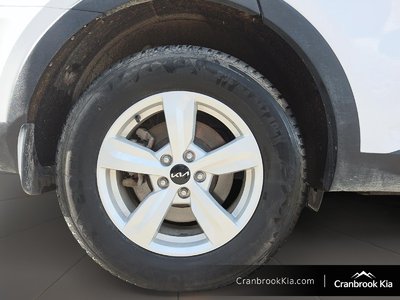 2024 Kia Sorento LX — photo 7