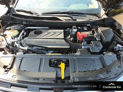 2025 Nissan Rogue SV — photo 8
