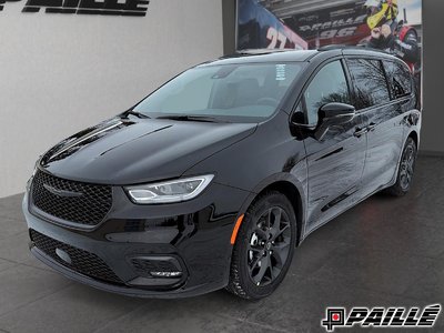 Chrysler Pacifica SELECT 2026