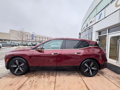 BMW iX  2024 à Calgary, Alberta