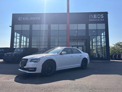 2022 Chrysler 300 in Mississauga, Ontario