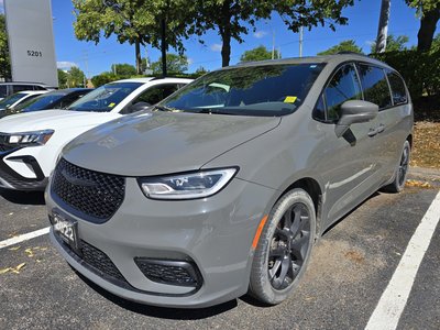 2022 Chrysler Pacifica in Markham, Ontario