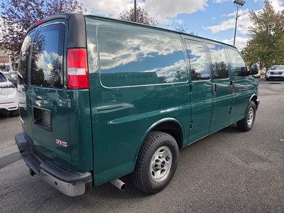 2017 GMC Savana Cargo Van in Dollard-des-Ormeaux, Quebec
