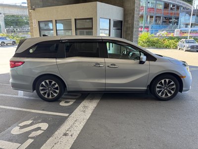 2022 Honda Odyssey in North Vancouver, British Columbia