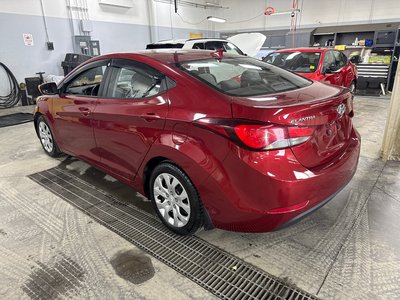 Hyundai Elantra  2014 à Calgary, Alberta