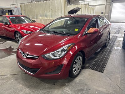 Hyundai Elantra  2014 à Calgary, Alberta