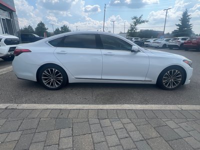 Hyundai Genesis  2015 à Bolton, Ontario