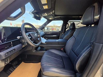 2026 Infiniti QX80 in Calgary, Alberta