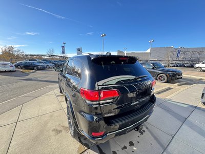 2020 Jeep Grand Cherokee 4X4 in Calgary, Alberta