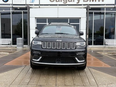2020 Jeep Grand Cherokee 4X4 in Calgary, Alberta