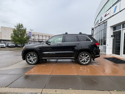 2020 Jeep Grand Cherokee 4X4 in Calgary, Alberta