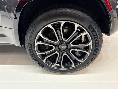 2025  Defender 110 Mild Hybrid in Vancouver, British Columbia