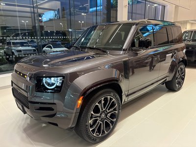 2025  Defender 110 Mild Hybrid in Vancouver, British Columbia