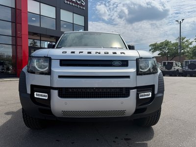 2023 Land Rover Defender 90 in Mississauga, Ontario