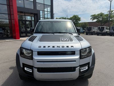2023 Land Rover Defender 90 in Mississauga, Ontario