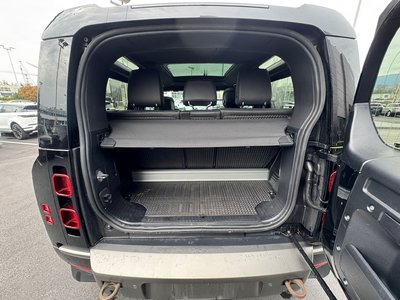 Land Rover Defender  2023 à North Vancouver, Colombie-Britannique